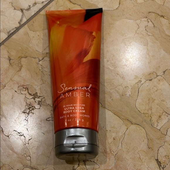 Bath & Body Works Other - Bath & Body Works Sensual Amber Ultra Shea Body Cream - Red and Silver 8 oz